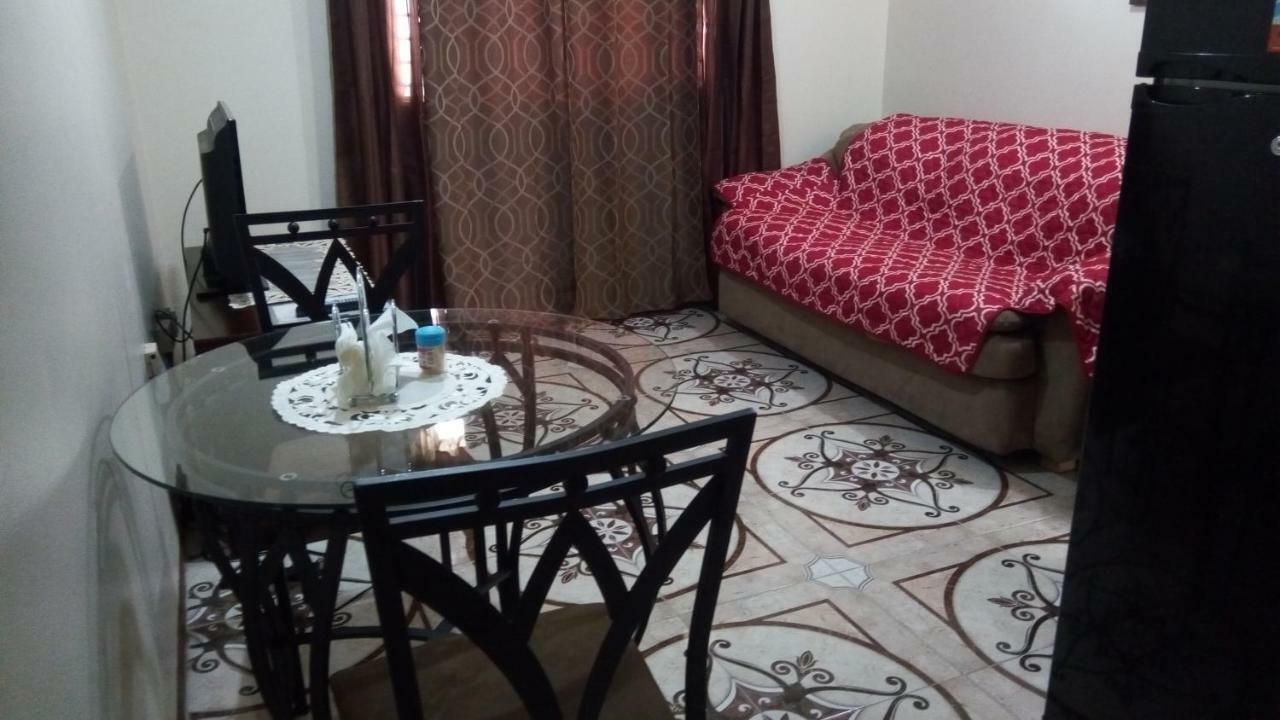 Oaklands Oasis Appartement Kingston Buitenkant foto